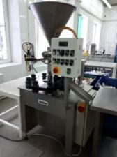 Продается Полуавтоматическая машина по фасовки и запайке туб